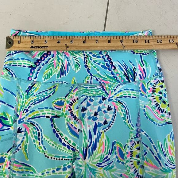 Lily Pulitzer Luxletic Weekender High Rise Midi Bermuda Blue Turtle size XS NWT - Picture 15 of 15
